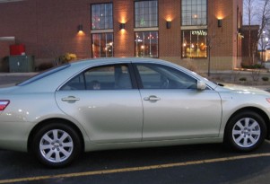 Review: 2009 Toyota Camry Hybrid