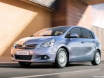 2009 toyota verson 001
