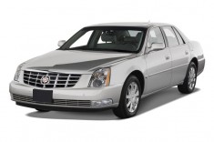 2010 Cadillac DTS 4-door Sedan w/1SA Angular Front Exterior View
