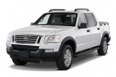 2010 Ford Explorer Sport Trac RWD 4-door XLT Angular Front Exterior View