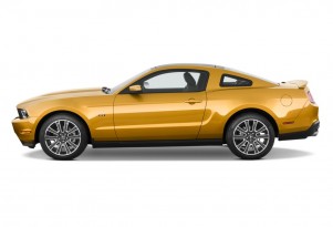2010 Ford Mustang 2-door Coupe GT Premium Side Exterior View