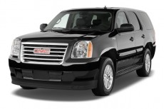 2010 GMC Yukon Hybrid 2WD 4-door Angular Front Exterior View