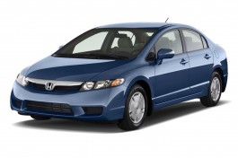 2010 Honda Civic Hybrid 4-door Sedan L4 CVT Angular Front Exterior View