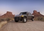 2010 HUMMER H3T Photos