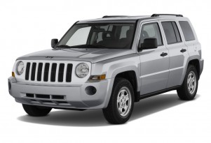 2010 Jeep Patriot FWD 4-door Sport Angular Front Exterior View