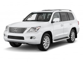2010 Lexus LX 570 4WD 4-door Angular Front Exterior View