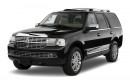 2010 Lincoln Navigator 2WD 4-door Angular Front Exterior View