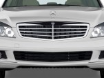 2010 Mercedes-Benz C Class 4-door Sedan 3.0L Luxury RWD Grille