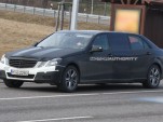 2010 Mercedes Benz E-Class limousine spy shots