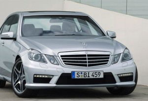 2010 Mercedes Benz E63 leak