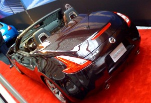 2009 New York Auto Show: 2010 Nissan 370Z Roadster, 2009 NISMO Z Revealed