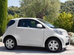2010 toyota iq motorauthority 009