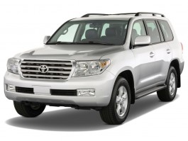 2010 Toyota Land Cruiser 4-door 4WD (Natl) Angular Front Exterior View