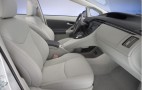 30 Days of the 2010 Toyota Prius: Day 9, Cabin and Interior