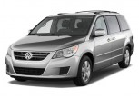 2010 Volkswagen Routan 4-door Wagon SE Angular Front Exterior View