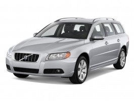 2010 Volvo V70 4-door Wagon Angular Front Exterior View