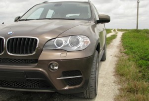 2012 BMW X5 xDrive35d: Steering Recall For Clean-Diesel SUV