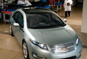 GM, Nissan, Tesla Focus On How To Recycle Used Electric-Car Batteries