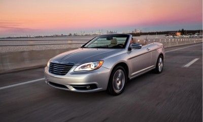 2011 Chrysler 200 Photos