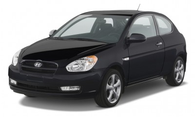 2011 Hyundai Accent Photos