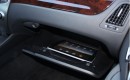 2011 Hyundai Equus with Apple iPad