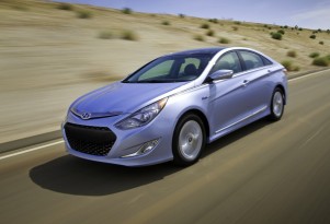 Hyundai To Update Sonata, Hybrid Model For 2014