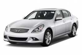 2011 Infiniti G25 Sedan 4-door Journey RWD Angular Front Exterior View