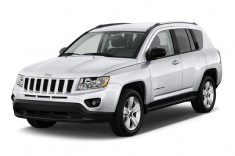 2011 Jeep Compass FWD 4-door Angular Front Exterior View