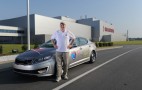 2012 Kia Optima Hybrid Touts Its World Record Gas Mileage (Video)