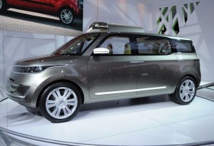 2011 Kia KV7 Concept. Photo by Joe Nuxoll.