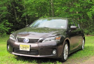 2012 Lexus CT 200h Hybrid Hatch: Now Louder, With More Noise!