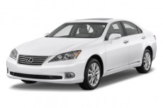 2011 Lexus ES 350 4-door Sedan Angular Front Exterior View