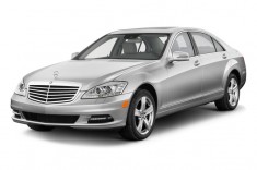 2011 Mercedes-Benz S Class 4-door Sedan 5.5L V8 RWD Angular Front Exterior View