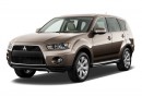 2011 Mitsubishi Outlander AWD 4-door GT Angular Front Exterior View