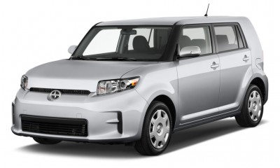 2011 Scion xB Photos