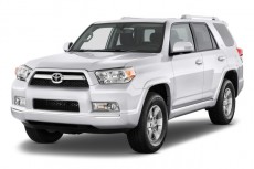2011 Toyota 4Runner 4WD 4-door V6 SR5 (GS) Angular Front Exterior View