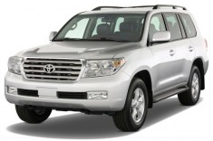 2011 Toyota Land Cruiser 4-door 4WD (GS) Angular Front Exterior View