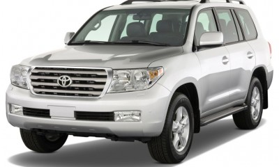 2011 Toyota Land Cruiser Photos