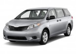 2011 Toyota Sienna Photos