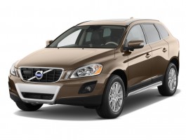 2011 Volvo XC60 FWD 4-door 3.2L Angular Front Exterior View