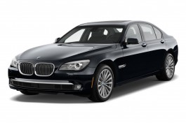 2012 BMW 7-Series 4-door Sedan 750i RWD Angular Front Exterior View