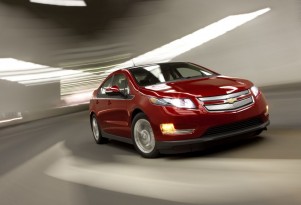 Friendly Fire: Chevrolet's Cruze Stunting Volt Sales?