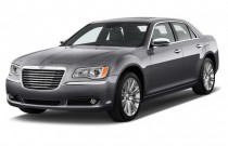 2012 Chrysler 300 2012 Chrysler 300 4-door Sedan V8 300C RWD Angular Front Exterior View