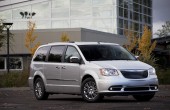 2012 Chrysler Town & Country Photos