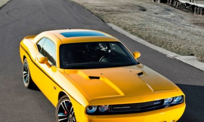 2012 Dodge Challenger Photos
