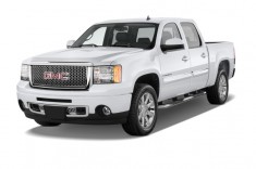 2012 GMC Sierra 1500 2WD Crew Cab 143.5" Denali Angular Front Exterior View