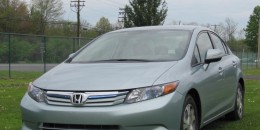 2012 Honda Civic Hybrid: Hammer It, How High Is Gas Mileage?
