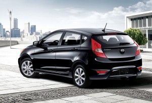 2012 Hyundai Accent SE: Quick Drive Report--Commuter Car Test