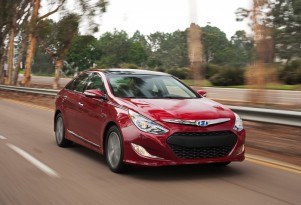 2012 Hyundai Sonata Hybrid: Newest Competitor For Camry, Fusion Hybrids