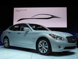 2012 Infiniti M Hybrid, at the 2010 Los Angeles Auto Show